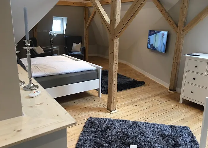 아파트 Holiday Trier City *